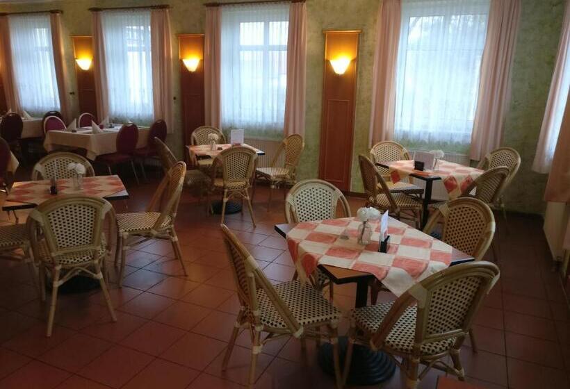 Отель & Restaurant Am Rosenhügel