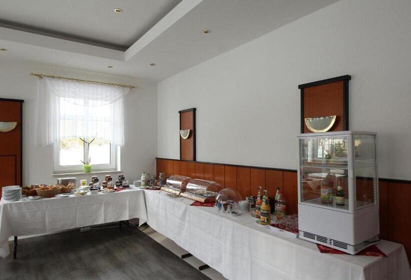 Отель & Restaurant Am Rosenhügel