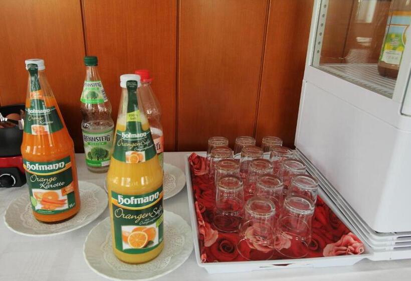 Отель & Restaurant Am Rosenhügel