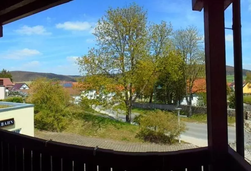 Hotelli & Restaurant Am Rosenhügel