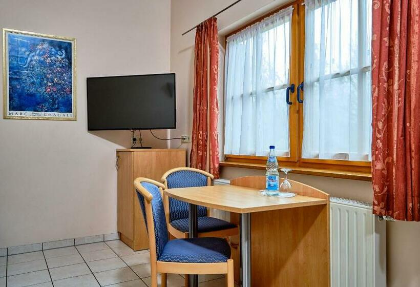 펜션 Apartment Landhotel Zum Storchennest