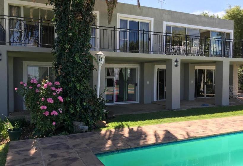 פנסיון Danica's