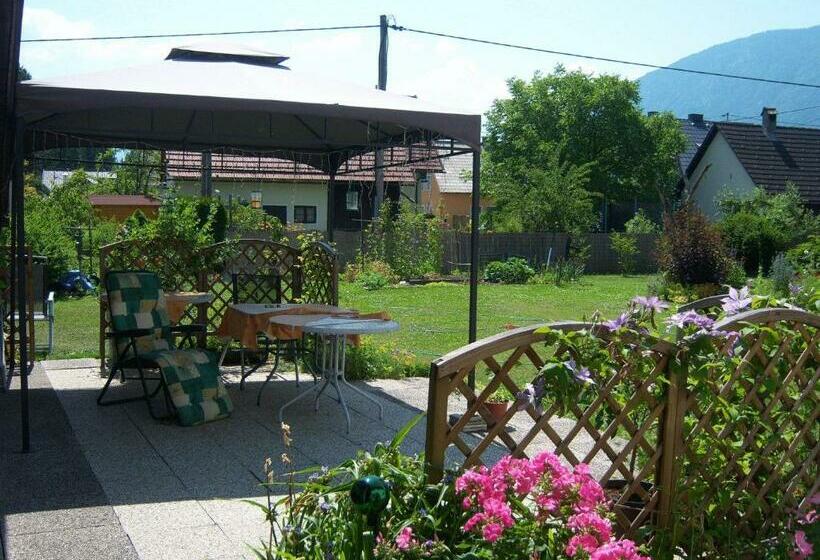 Пансион Haus Tapestry