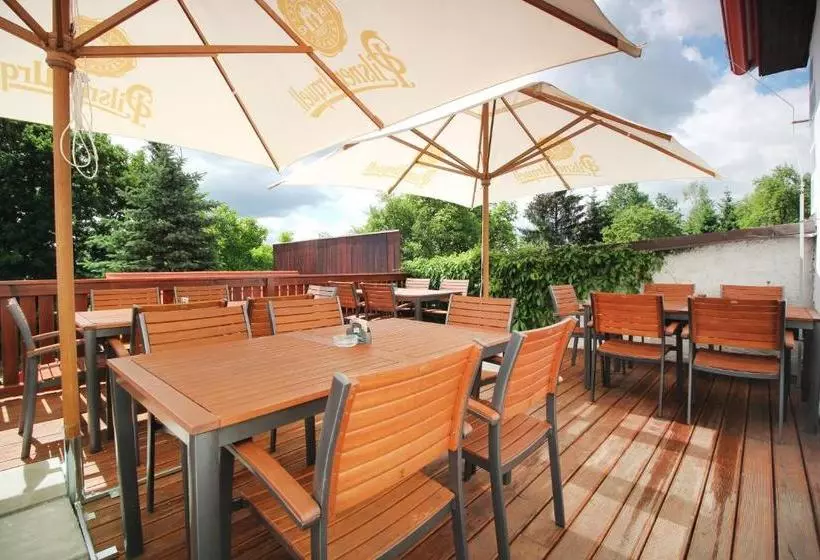 ペンション Penzion A Restaurace Hostinec Na Letné