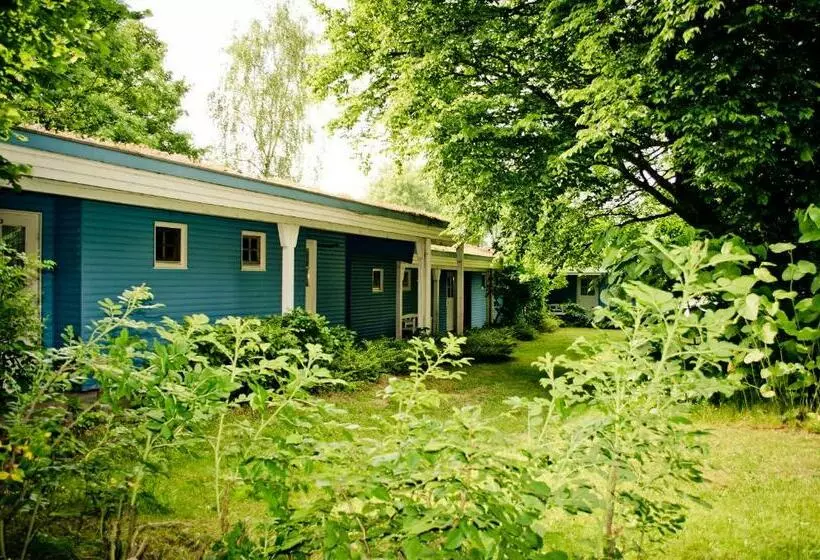 Majatalo Zur Rennbahn