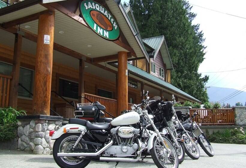 Hostel Sasquatch Inn