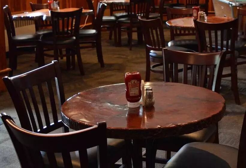 Retkeilymaja Sasquatch Inn