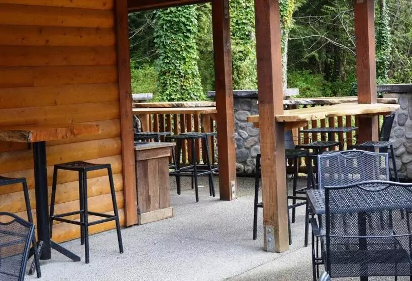 Retkeilymaja Sasquatch Inn