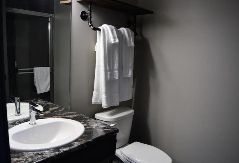 Hostel Sasquatch Inn