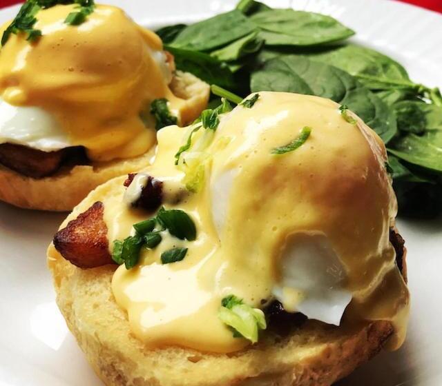 Bed and Breakfast Alert Bay Lodge