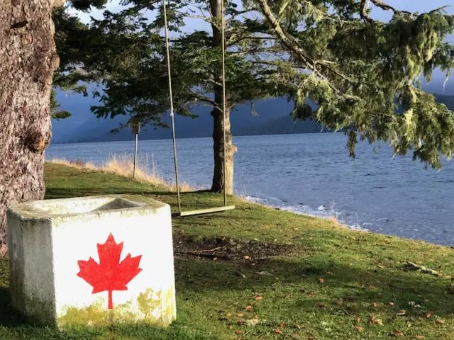 Aamiaismajoitus (B&B) Alert Bay Lodge