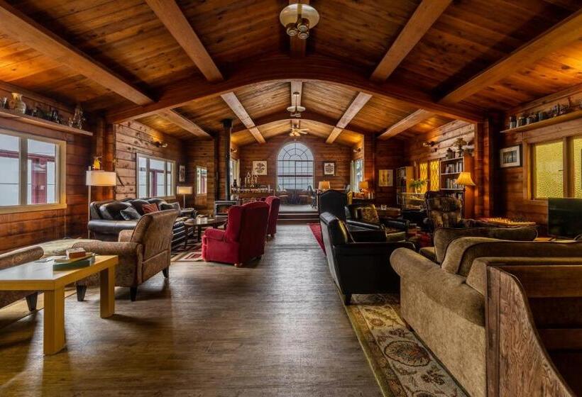Bed and Breakfast Alert Bay Lodge