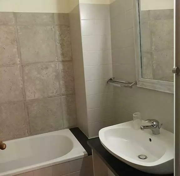 Aamiaismajoitus (B&B) Anousta