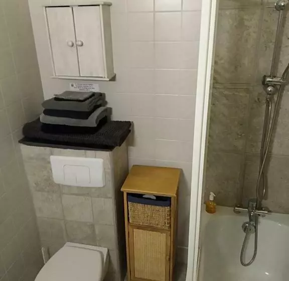 Aamiaismajoitus (B&B) Anousta