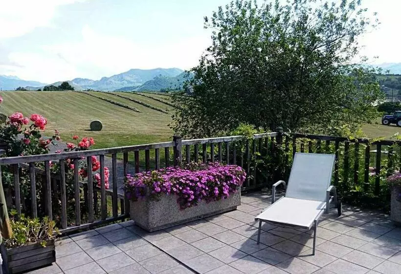 Aamiaismajoitus (B&B) Anousta