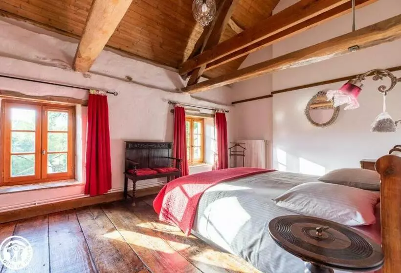 Aamiaismajoitus (B&B) Aux 2 Puys   Gîte Le Lemptégy