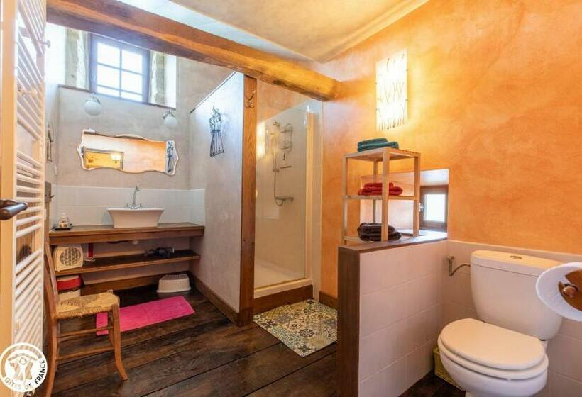 Nocleg ze śniadaniem Aux 2 Puys Gîte Le Lemptégy