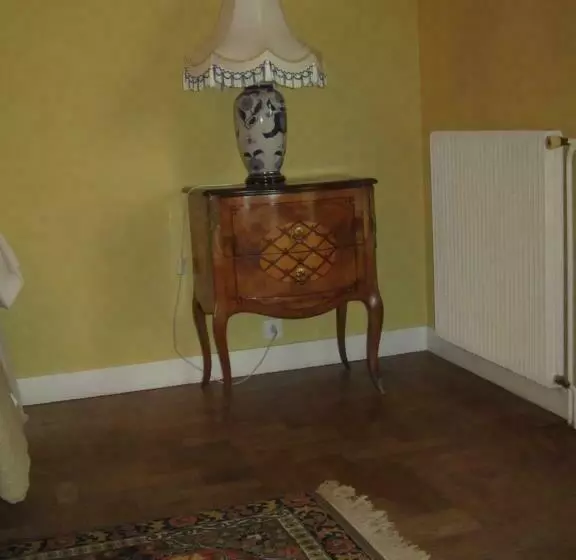 Aamiaismajoitus (B&B) Chambres D'hôtes à La Fontanille