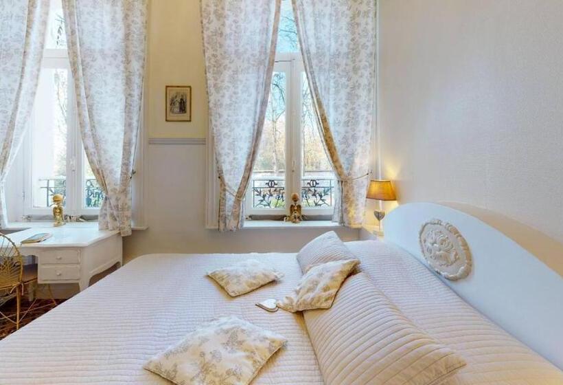 Nocleg ze śniadaniem Château Le Castel Des Anges