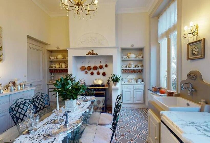 Nocleg ze śniadaniem Château Le Castel Des Anges