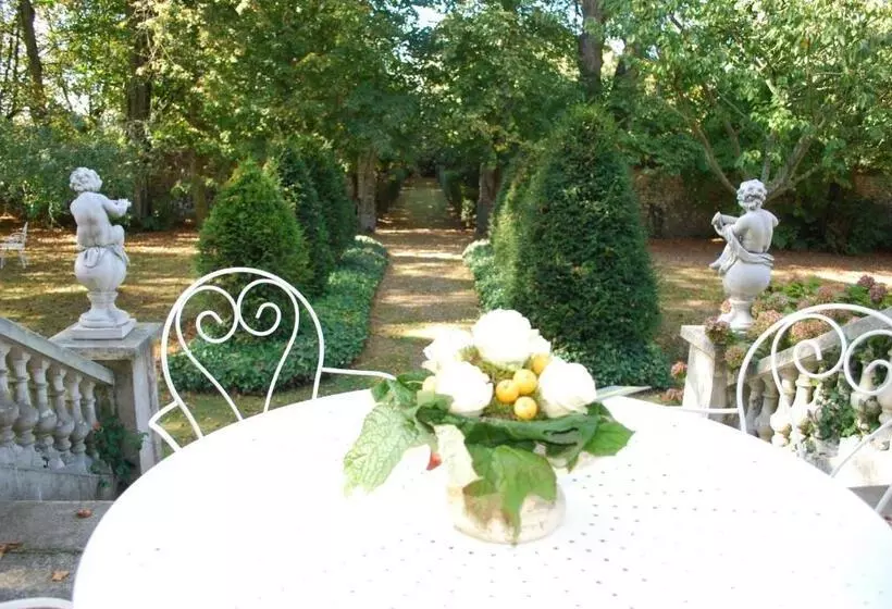 ベッドアンドブレックファースト Château Le Castel Des Anges