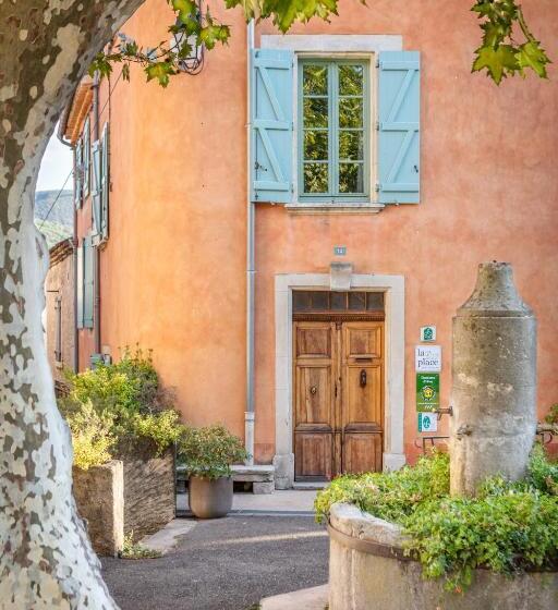 צימר Des Lits Sur La Place