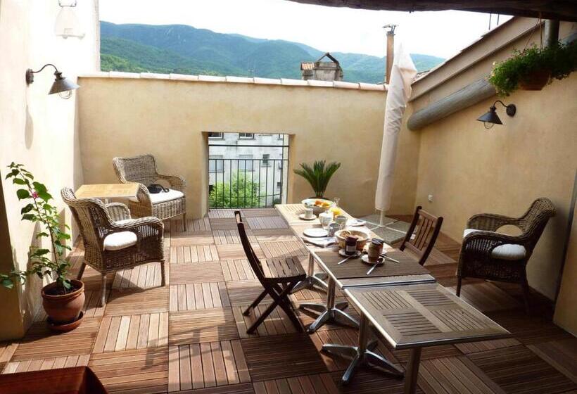 צימר Des Lits Sur La Place