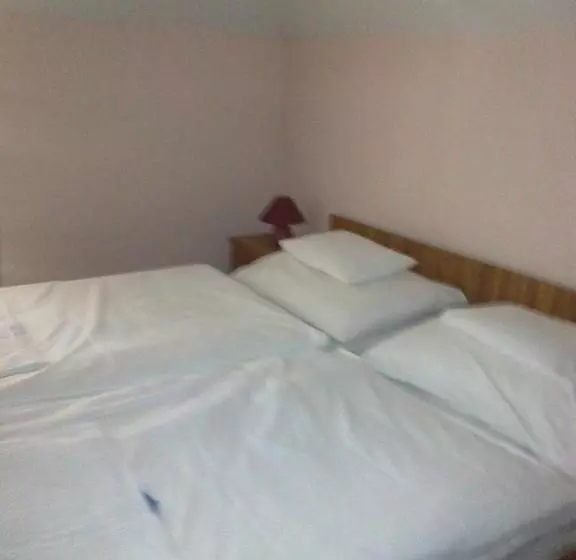 Györgyey Kastély Panzió és étterem