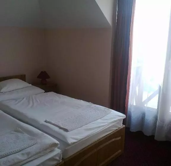 Györgyey Kastély Panzió és étterem