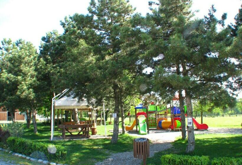 فندق Agriturismo Cassinazza