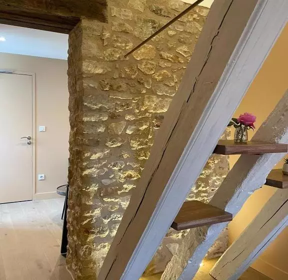 ホテル Hôtel & Restaurant   Le Manoir Des Cèdres   Piscine Chauffée Et Climatisation