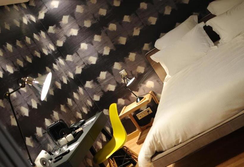 ホテル Hôtel Restaurant L Aquarelle