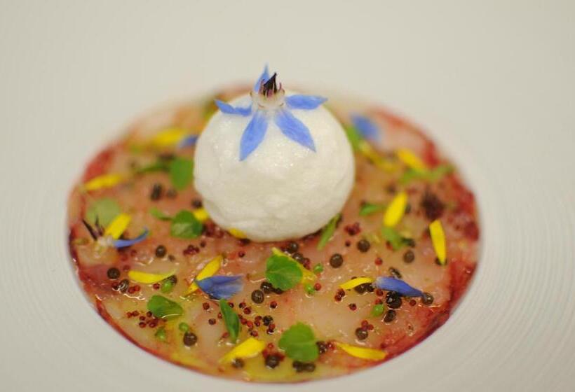 ホテル Hôtel Restaurant L Aquarelle