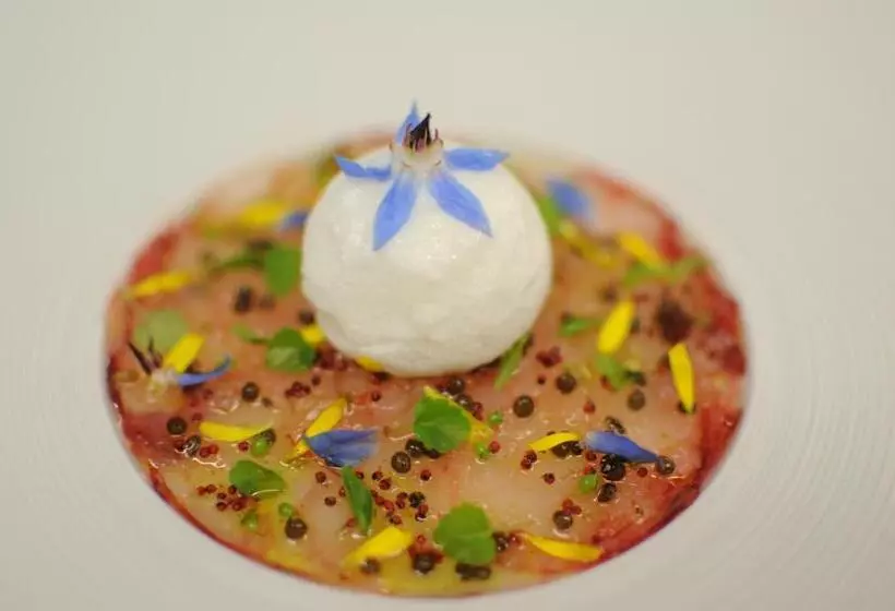 ホテル Hôtel Restaurant L Aquarelle