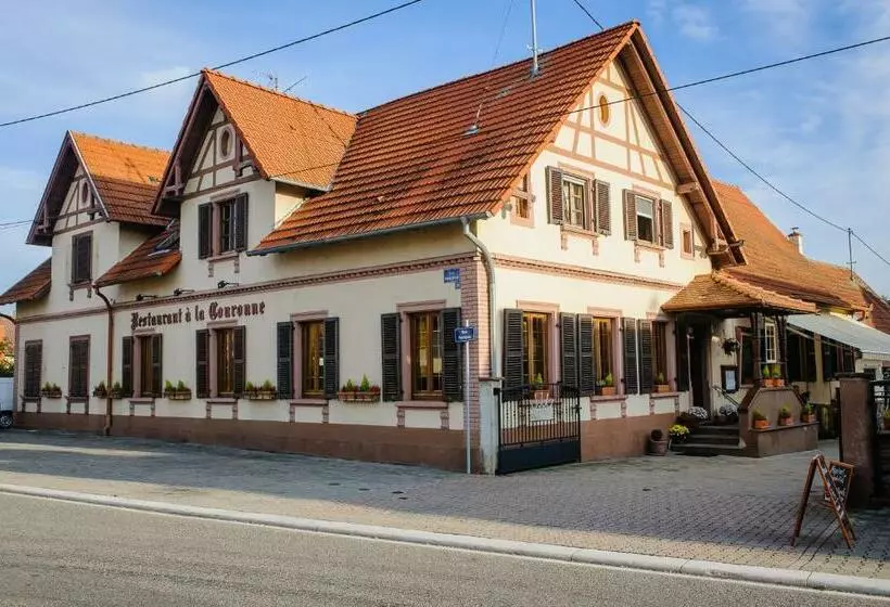 ホテル Hôtel Restaurant La Couronne