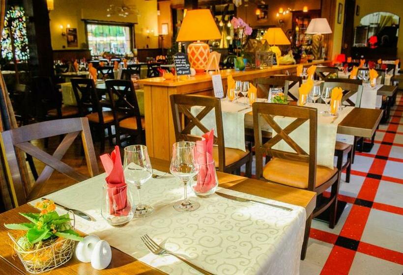 酒店 Hôtel Restaurant La Couronne