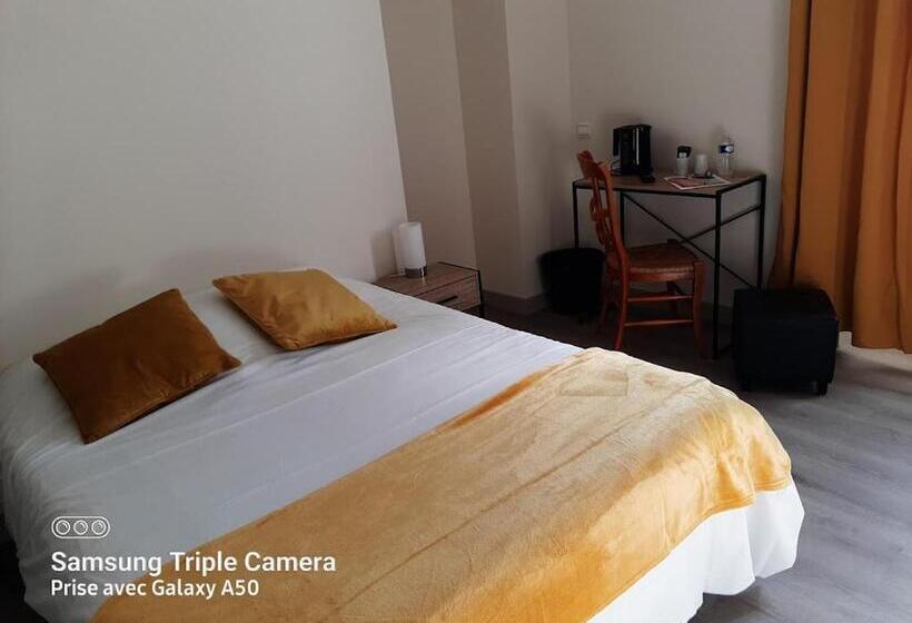 فندق Le Brillet Pontin