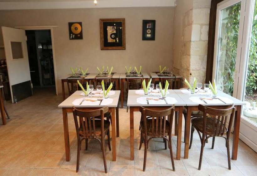 Отель Le Relais Du Chateau