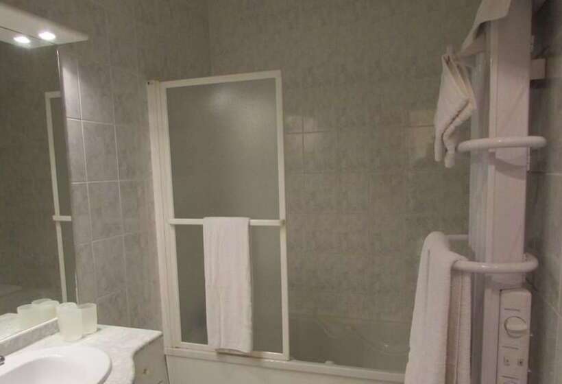 Отель Le Relais Du Chateau