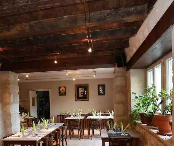 Hotelli Le Relais Du Chateau