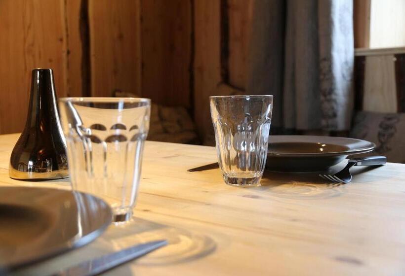 호텔 Les Volca'lodges De Tournebise