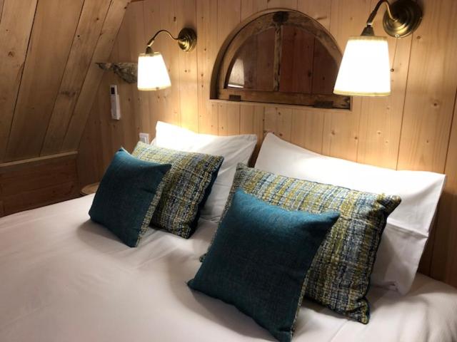 호텔 Les Volca'lodges De Tournebise