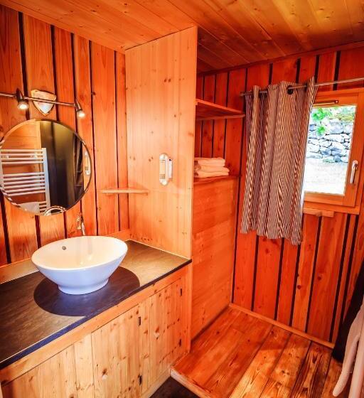 호텔 Les Volca'lodges De Tournebise