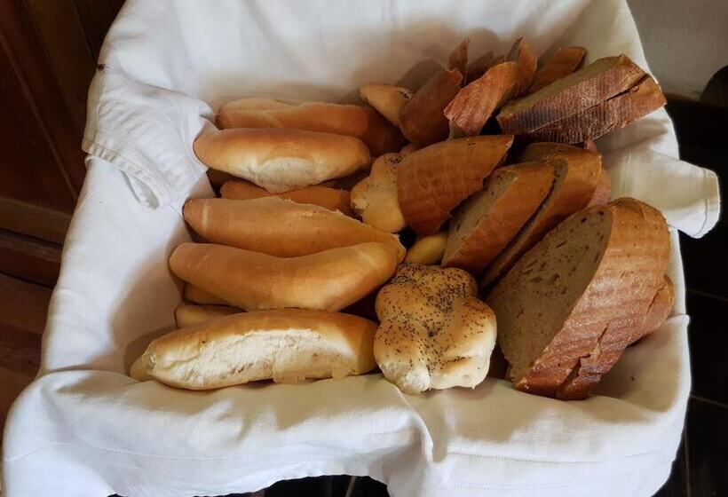 호텔 Restaurant Svejk