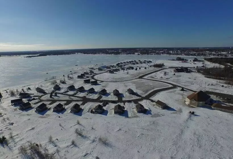 Hotelli Villegiature Deux Rivieres Resort