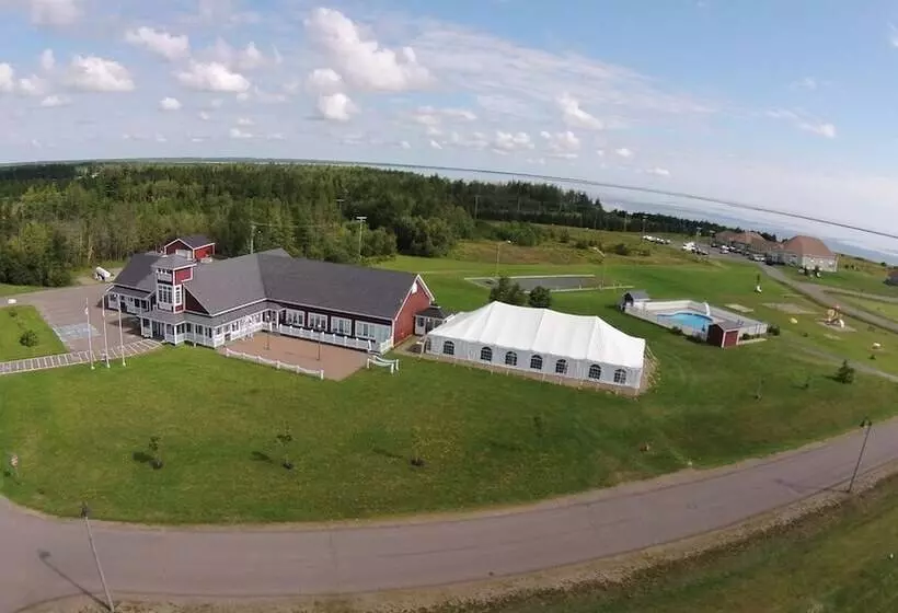 Hotelli Villegiature Deux Rivieres Resort