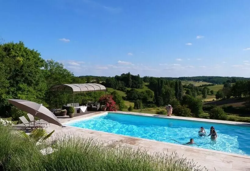 Le Manoir De Beauregard   B&b
