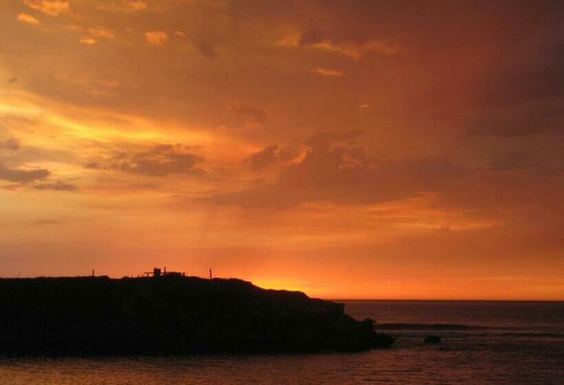 Мотель Centrebreak Beach Stay