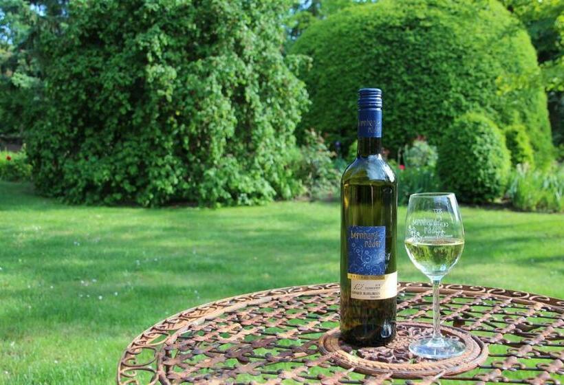 פנסיון Bio Weingut, Gästehaus Und Kräuterhof