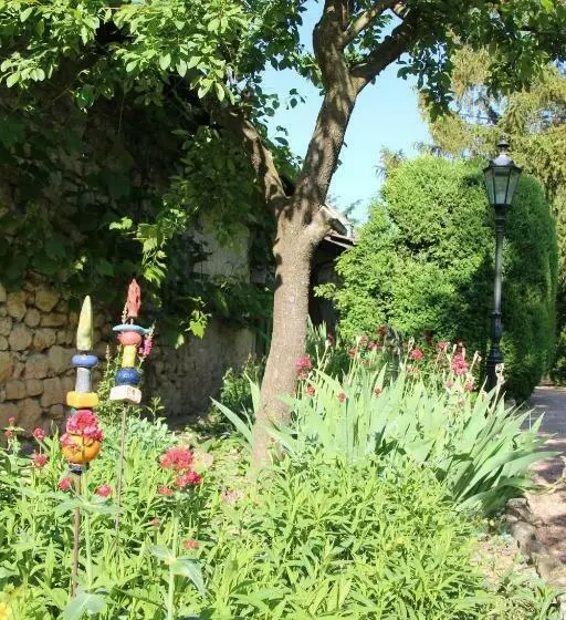 Majatalo Bio Weingut, Gästehaus Und Kräuterhof